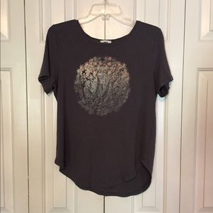 Metallic grey activewear tee